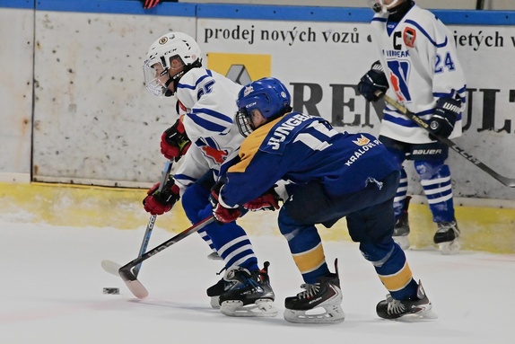 15.11.25 MŽA-PÍSEK (2) 15